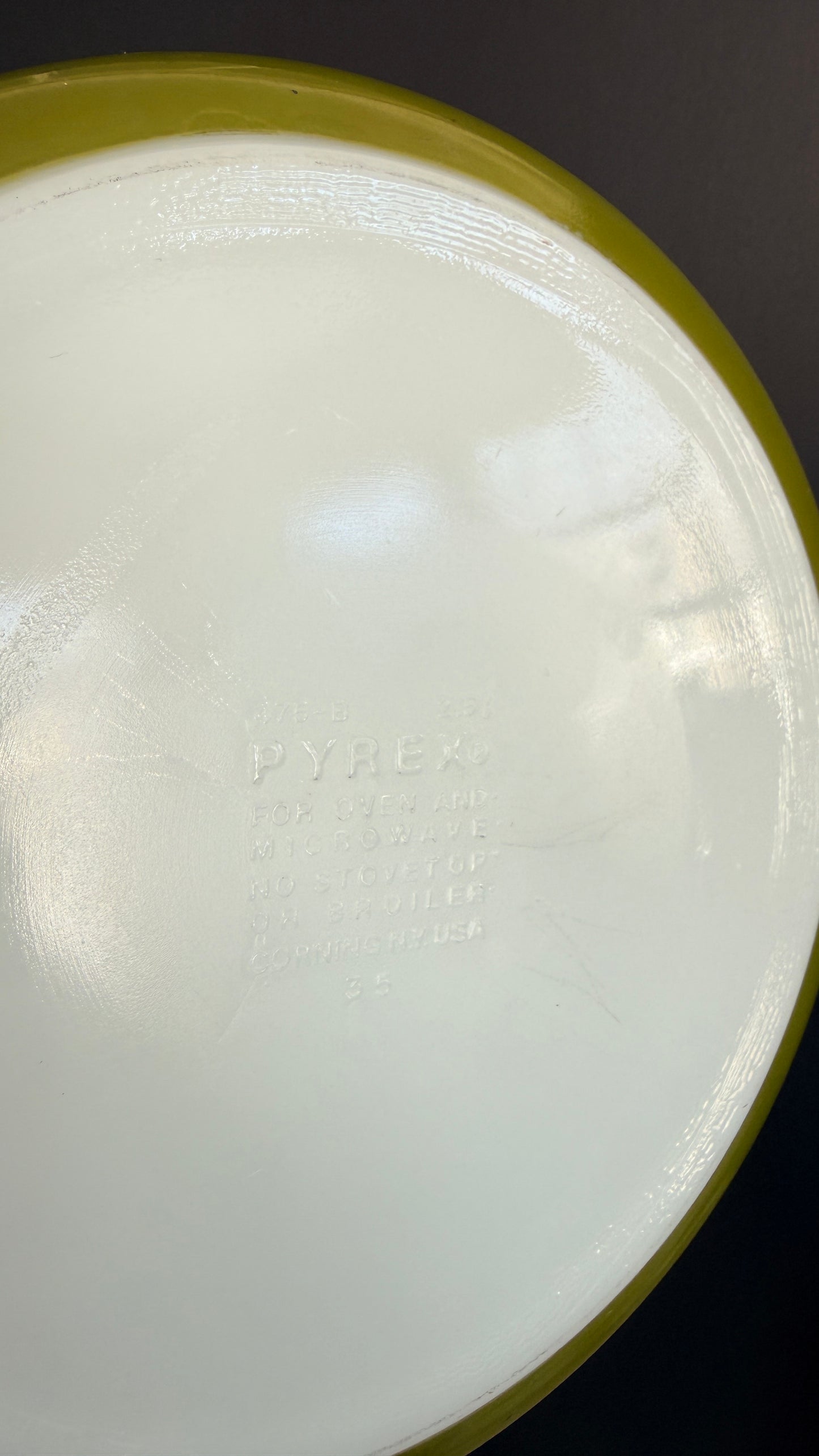 PYREX Spring Blossom 475-B Casserole Dish