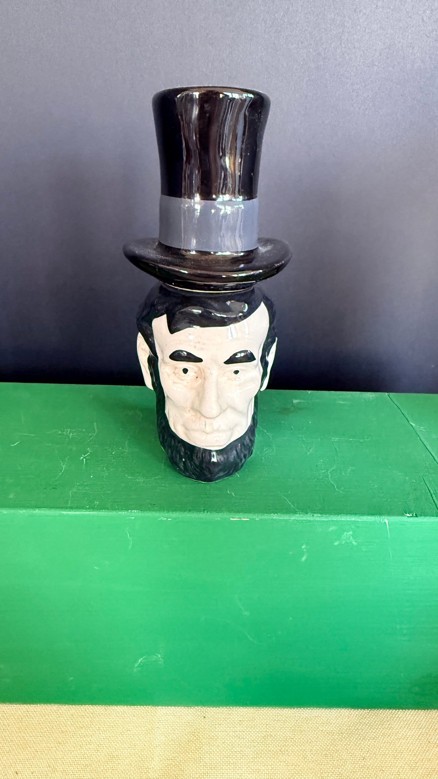 Abraham Lincoln Stackable Salt & Pepper Shakers