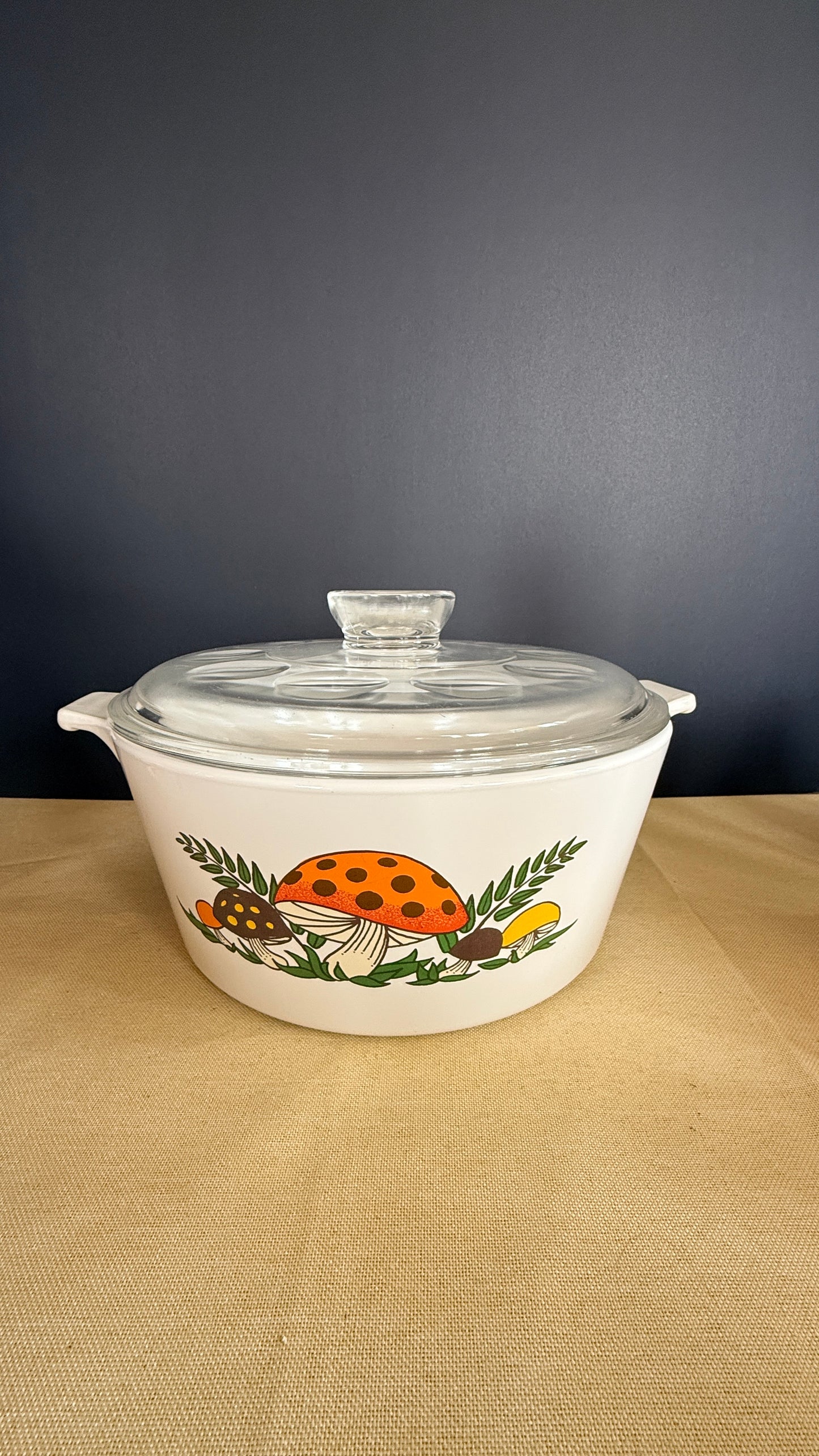 Merry Mushroom Corelle Casserole Lidded Dish