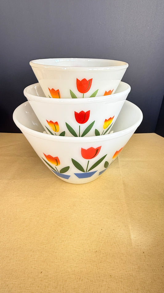 Fire King Tulip Splash Proof Nesting Bowls