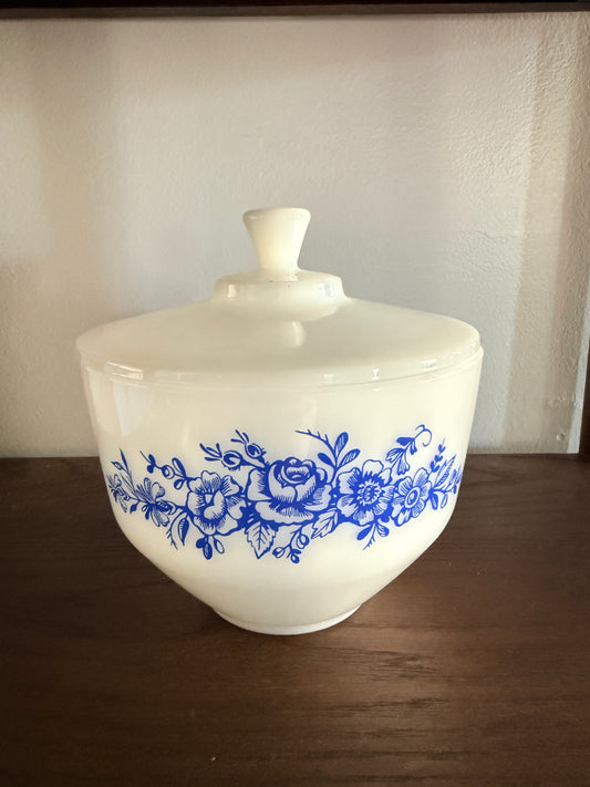 Federal Glass Blue Rose Lidded Mixing Bowl