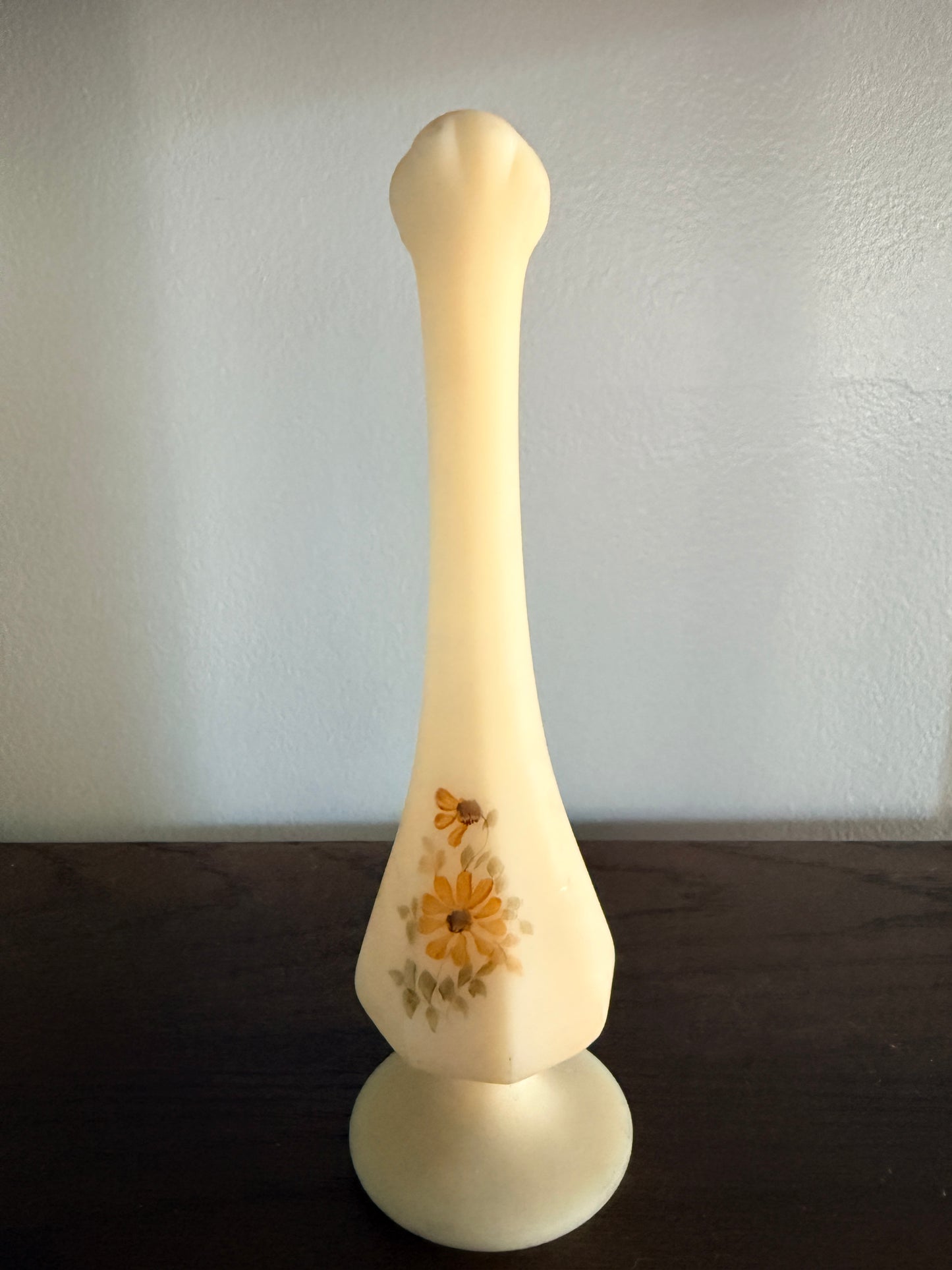 Fenton Custard Satin Daisy Bud Vase